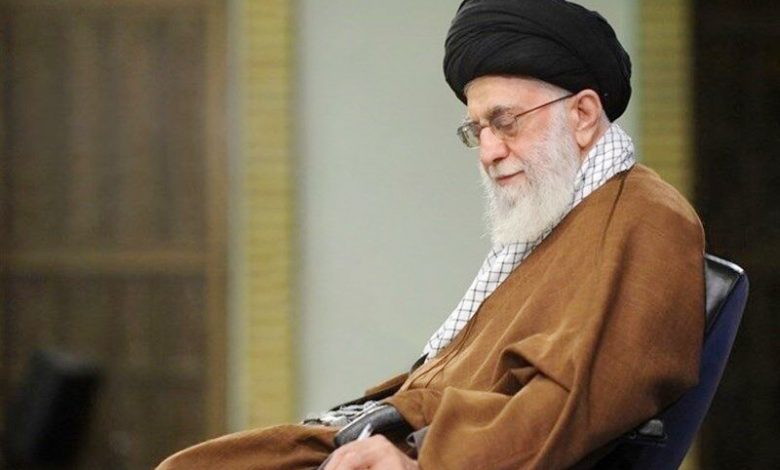 رهبر معظم انقلاب اسلامی در پیام به حجاج بیت‌الله الحرام:از کید دشمن حتی یک لحظه نباید غفلت کرد