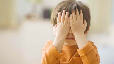 دلایل خجالتی بودن کودکان و راهکارهای آن