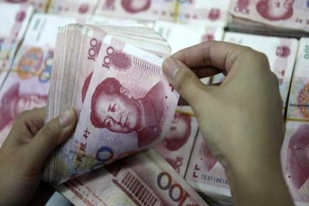 بانک‌های دولتی چین برای توقف افت ارزش یوآن، شروع به فروختن دلار کردند