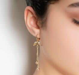 راهنمای خرید گوشواره زنانه طرحها، مواد و نکات مهم 2 | نقش نیوز 14 2 | نقش نیوز