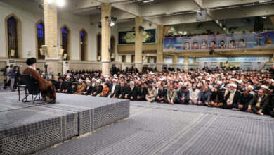 رهبر معظم انقلاب در سالروز قیام مردم  قم : ایجاد دو قطبی در جامعه از اهداف دشمن است