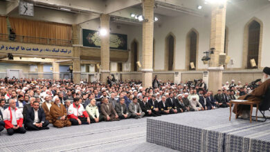 رهبر انقلاب در دیدار کارگزاران حج : یاد خدا و وحدت ؛ دو عنصر اصلی حج 7 | نقش نیوز حج امسال حج برائت از دشمن جنایتکار صهیونیستی و حامیانش است