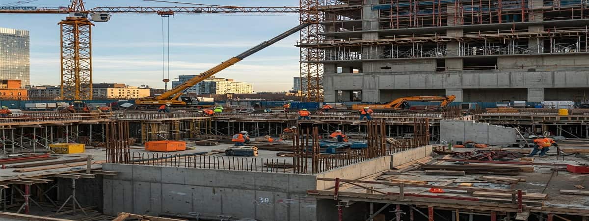پیشبینی قیمت مسکن در سال 1404 1 | نقش نیوز چالش های مسکن و شکاف طبقاتی در ایران