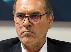 رئیس اتاق تهران: استیضاح وزیر اقتصاد، اثر منفی بر کسب و کارها دارد 5 | نقش نیوز رئیس اتاق تهران: استیضاح وزیر اقتصاد، اثر منفی بر کسب و کارها دارد