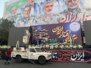 وداع مردم تهران با قهرمانان مقاومت؛بدرقه سرداران و دانشمندان شهید 2 | نقش نیوز 1 | نقش نیوز