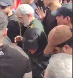 وداع مردم تهران با قهرمانان مقاومت؛بدرقه سرداران و دانشمندان شهید 13 | نقش نیوز 12 1 | نقش نیوز