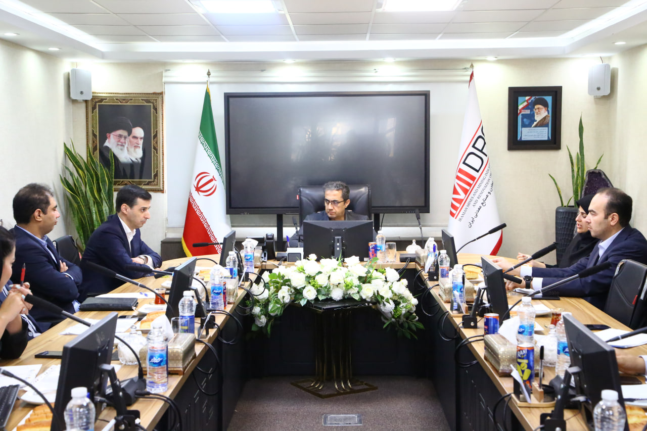 "چادرملو" بر استراتژی حفظ تاب آوری و کیفیت محصول، تمرکز کند 1 | نقش نیوز "چادرملو" بر استراتژی حفظ تاب آوری و کیفیت محصول، تمرکز کند