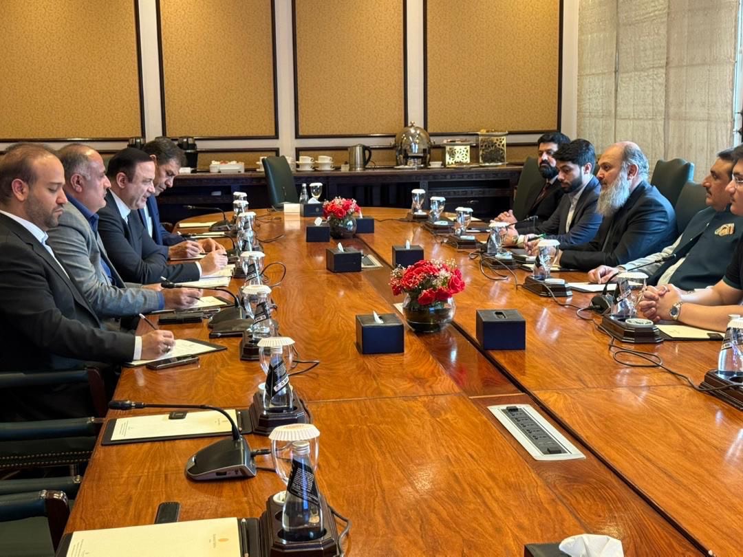 دیدار دبیر شورایعالی مناطق آزاد با وزیر تجارت پاکستان در جریان سفر رئیسجمهور به اسلامآباد 1 | نقش نیوز دیدار دبیر شورایعالی مناطق آزاد با وزیر تجارت پاکستان
