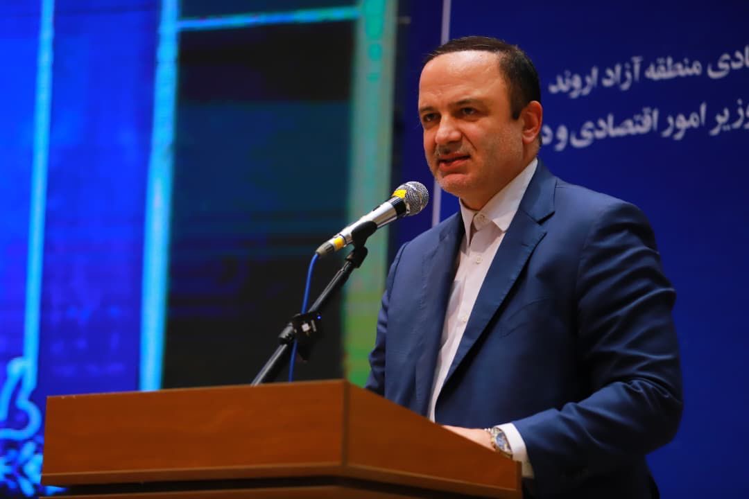 مسرور در نشست با فعالین اقتصادی منطقه آزاد اروند: جایگاه کلیدی مناطق آزاد در توسعه اقتصادی کشور 1 | نقش نیوز مسرور در نشست با فعالین اقتصادی منطقه آزاد اروند: جایگاه کلیدی مناطق آزاد در توسعه اقتصادی کشور