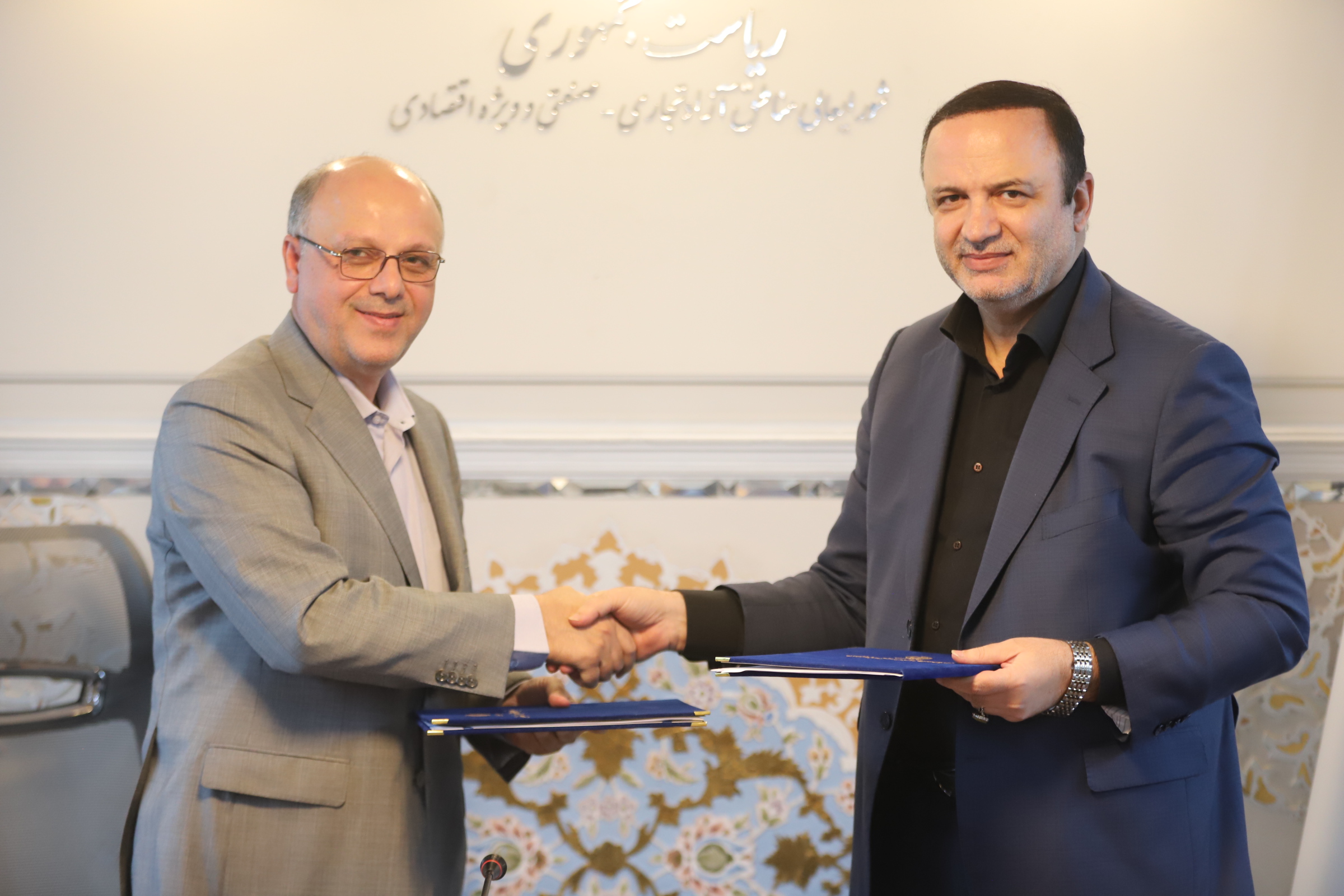 مناطق آزاد به پایلوت اجرای سند ملی بهرهوری تبدیل میشوند 1 | نقش نیوز مناطق آزاد به پایلوت اجرای سند ملی بهرهوری تبدیل میشوند