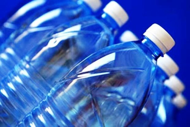 خطرات پنهان آب معدنی ؟ 1 | نقش نیوز نکات قابل تأمل در آبهای بستهبندی