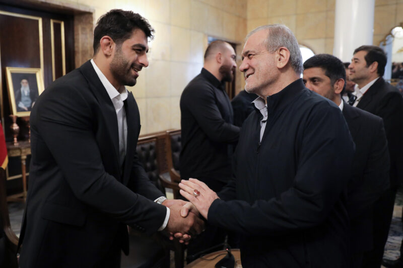 گزارش تصویری تجلیل از قهرمانان تیمهای ملی کشتی آزاد و فرنگی 4 | نقش نیوز 30 2 | نقش نیوز