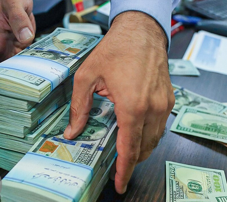 قیمت امروز دلار و یورو در مرکز مبادله ایران 1 | نقش نیوز قیمت امروز دلار و یورو در مرکز مبادله ایران