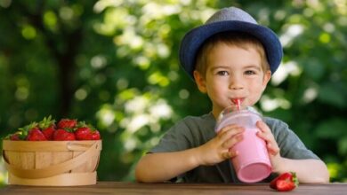 شیر طعمدار برای کودکان بخریم یا شیر ساده؟  6 | نقش نیوز شیر طعمدار برای کودکان بخریم یا شیر ساده؟