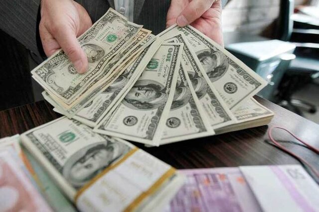 نرخ دلار در بازار ارز تجاری ثابت ماند 1 | نقش نیوز نرخ دلار در بازار ارز تجاری ثابت ماند