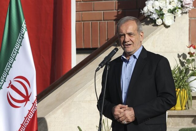 پزشکیان خطاب به دانشآموزان: شما طلا هستید 1 | نقش نیوز پزشکیان خطاب به دانشآموزان: شما طلا هستید