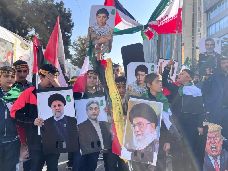 گزارش تصویری از مراسم راهپیمایی ۱۳ آبان در تهران 3 | نقش نیوز 40 | نقش نیوز