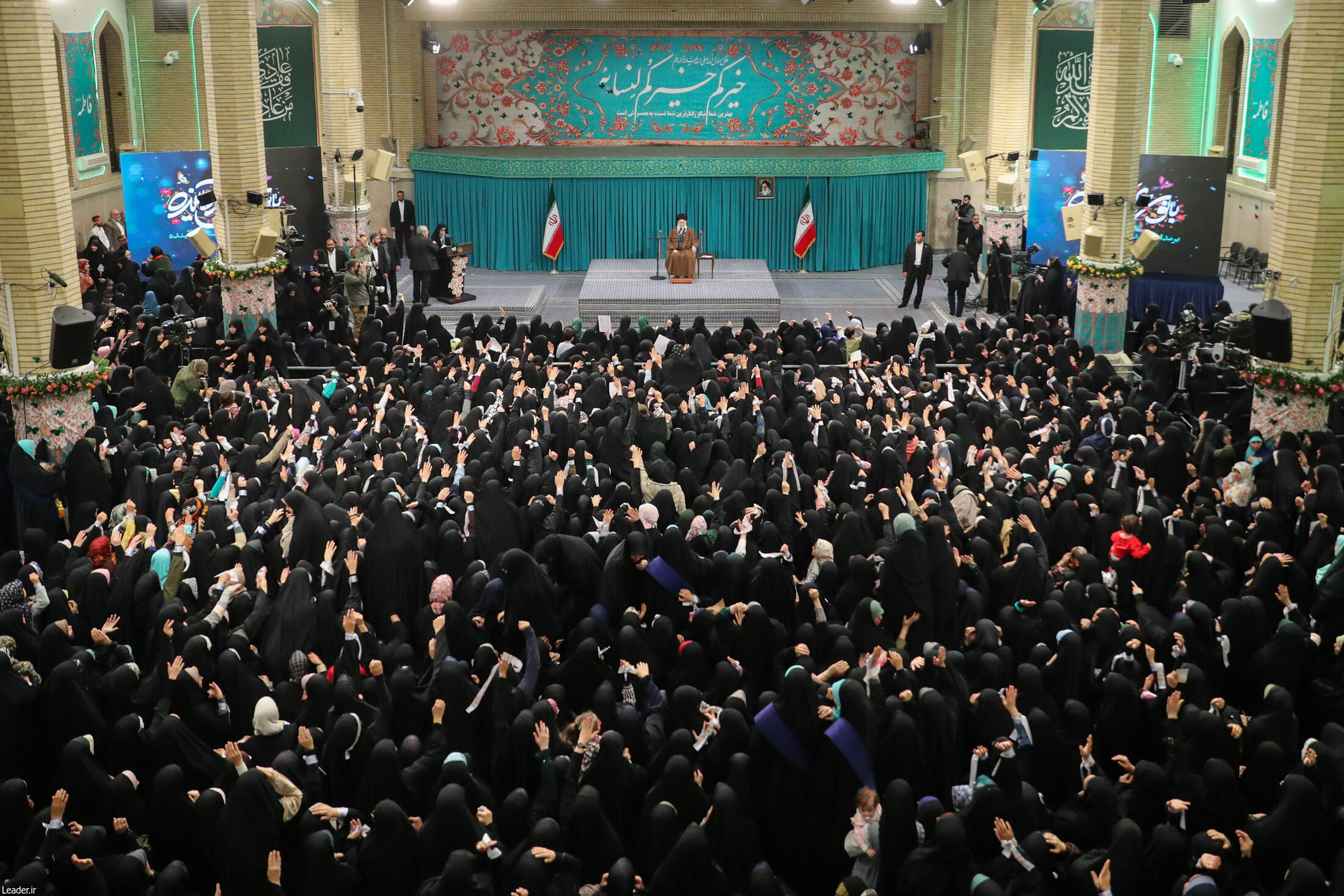 رسانه ها مراقب باشند ترویج دهنده تفکر غلط غربی درباره زن نباشند